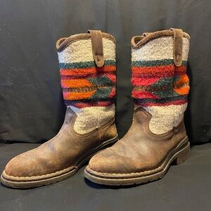 Double H 9 40.5 Western Woven Wool Blanket & Leather Boots